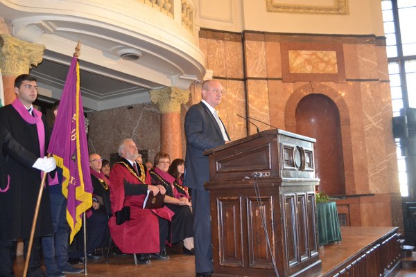 Oficialno Otkrivane Na Novata Akademichna Uchebna 2015 2016 Godina Na Sofijskiya Universitet Arhiv Na Goreshi Novini Arhiv Novini Nachalo Sofijski Universitet Sv Kliment Ohridski