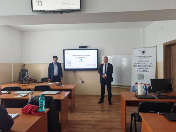 IMG-a304121dfdb240240cb78eaf8b22b9b9-V