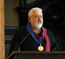 Бойко Ламбовски е лауреат на Голямата награда за литература на Софийския университет „Св. Климент Охридски“