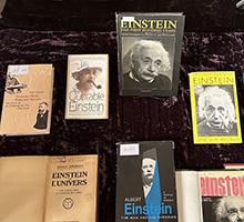 Изложба „Вселената Айнщайн“