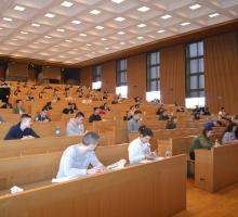 С изпити по математика II и по химия продължава първата кандидатстудентска сесия на Софийския университет за учебната 2018/2019 г.
