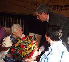 Живата ни връзка с първите възпитаници на Алма Матер – Парашкева Михайлова празнува своя 100-годишен юбилей