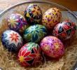Традиционно "писане" и боядисване на великденски яйца